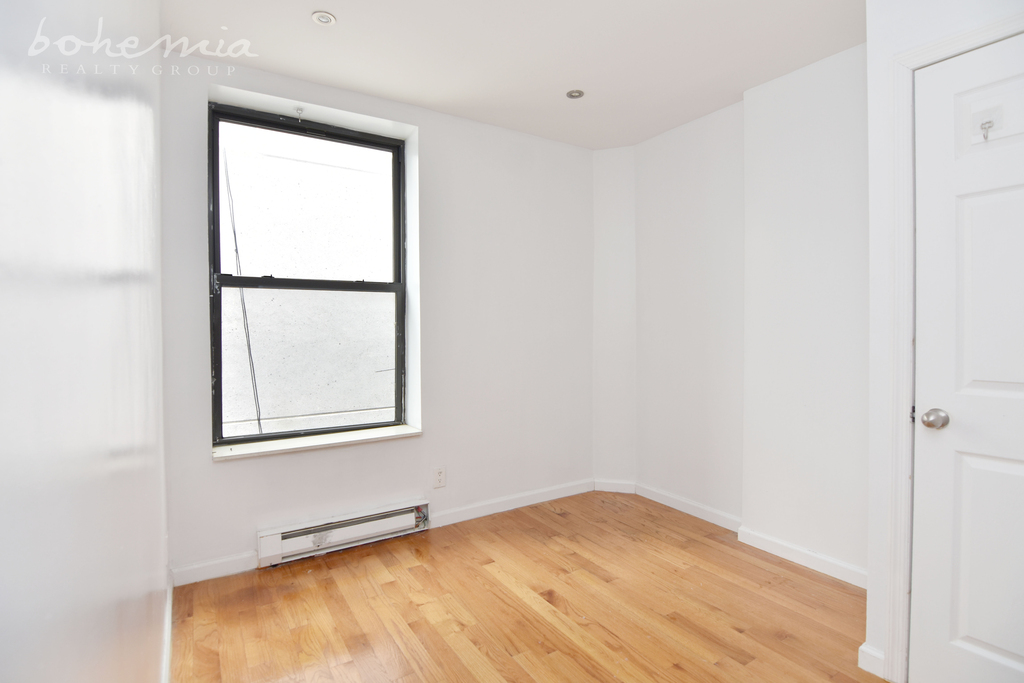 953 Columbus Avenue - Photo 1
