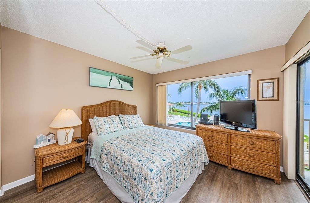 6322 Palma Del Mar Boulevard S - Photo 11