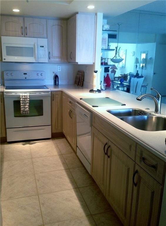 450 S Gulfview Boulevard - Photo 4