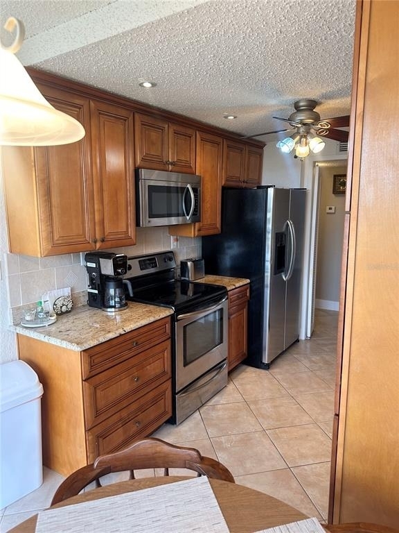 400 Island Way - Photo 4