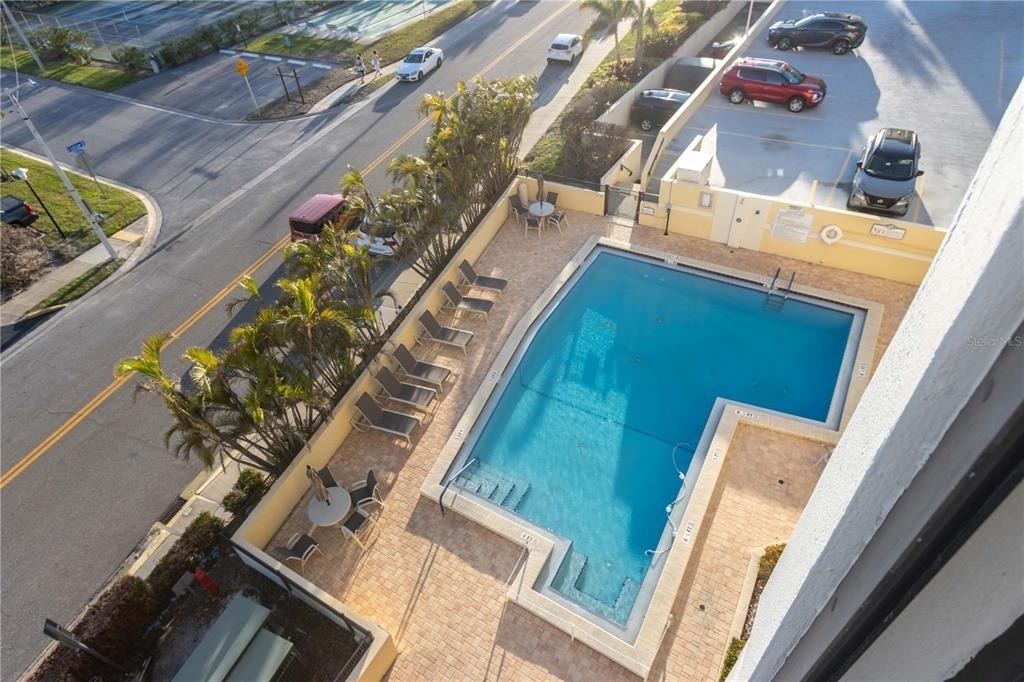 830 S Gulfview Boulevard - Photo 4