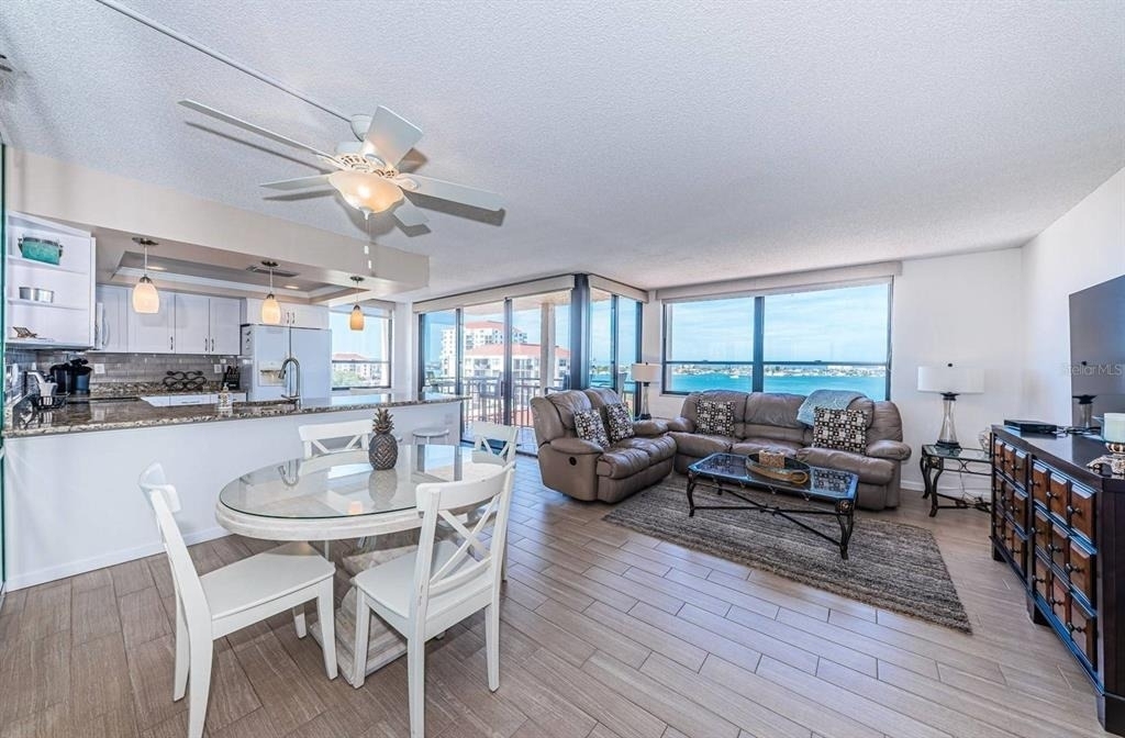 6177 Sun Boulevard - Photo 5