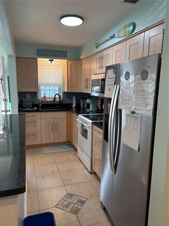 14531 Walsingham Road - Photo 14