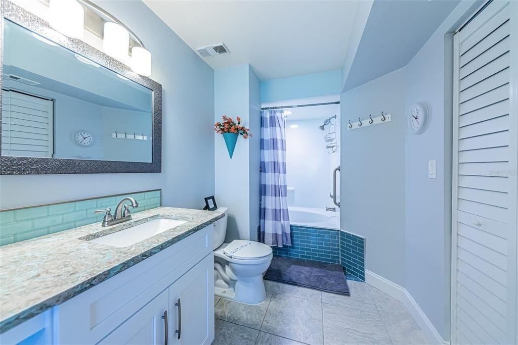 6000 Bahia Del Mar Circle - Photo 14