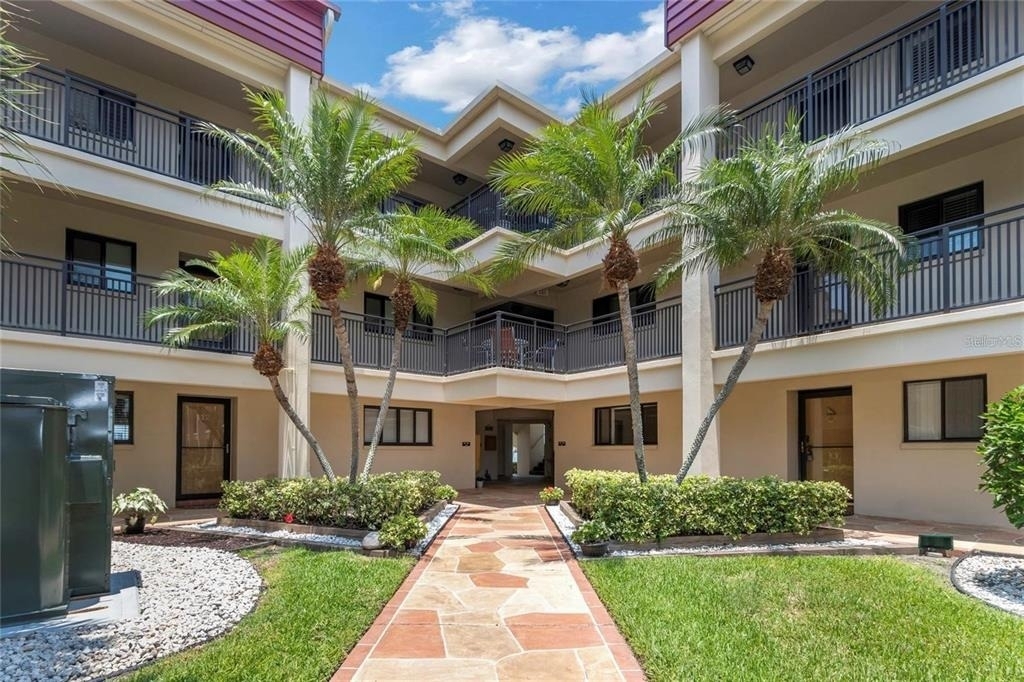 895 S Gulfview Boulevard - Photo 0