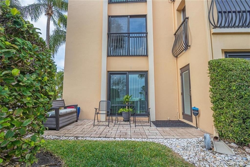 845 S Gulfview Boulevard - Photo 1