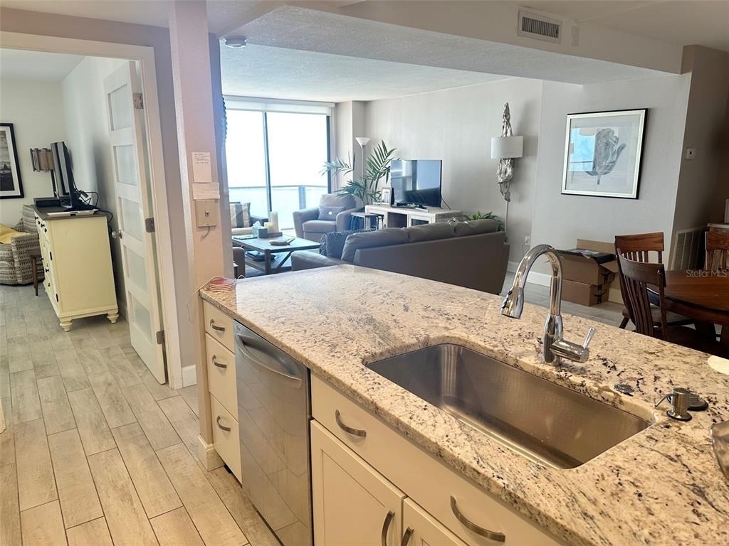 440 S Gulfview Boulevard - Photo 9