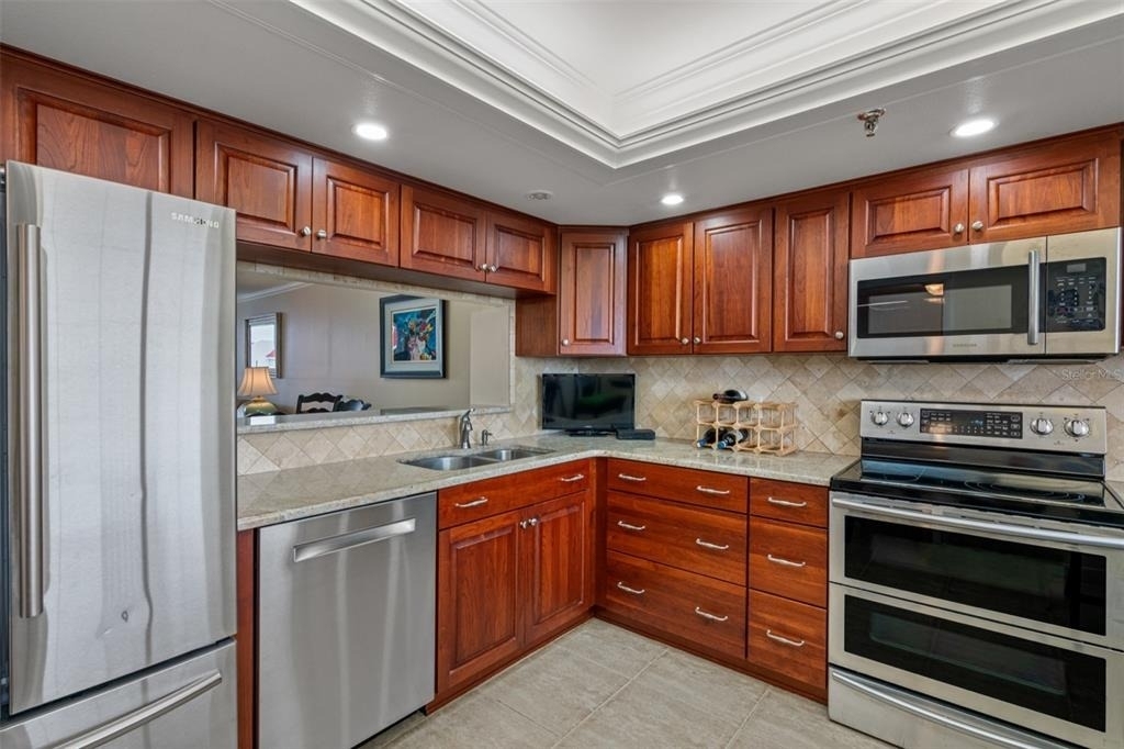 19111 Vista Bay Drive - Photo 4