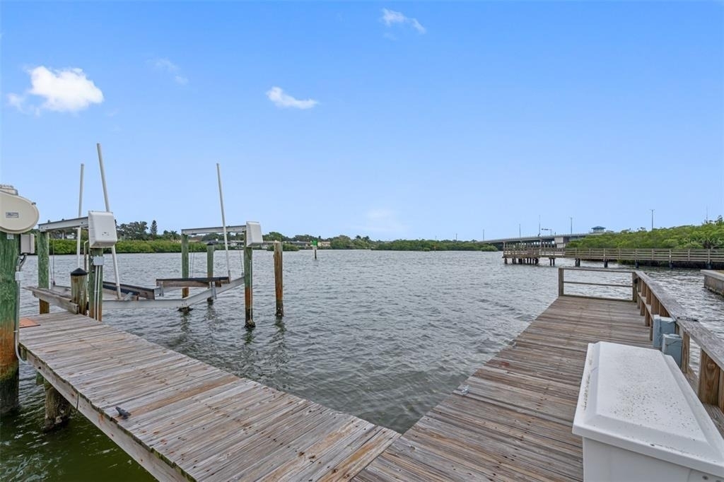 19111 Vista Bay Drive - Photo 16