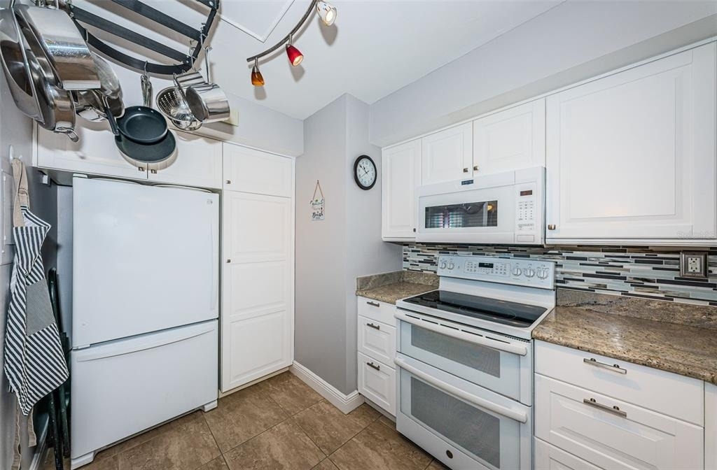 6295 Bahia Del Mar Circle - Photo 2
