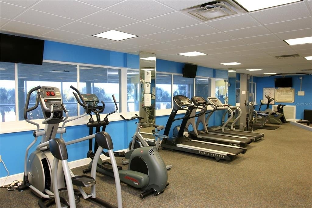 880 Mandalay Avenue - Photo 25