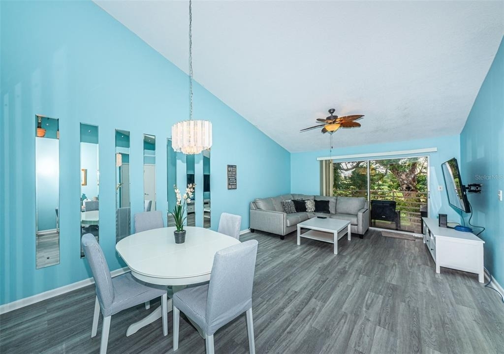 6077 Bahia Del Mar Boulevard - Photo 3