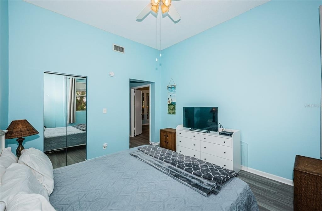 6077 Bahia Del Mar Boulevard - Photo 8