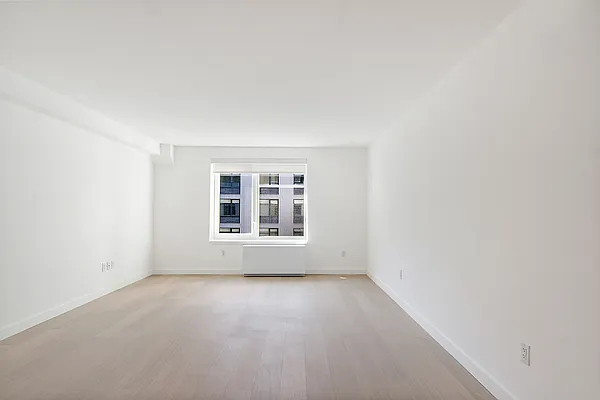 445 Gerard Avenue - Photo 2