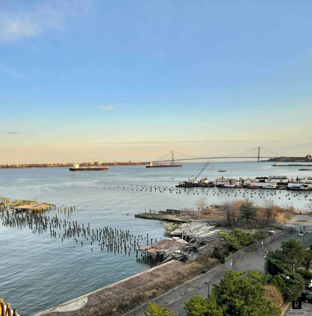 80 Bay Street - Photo 0