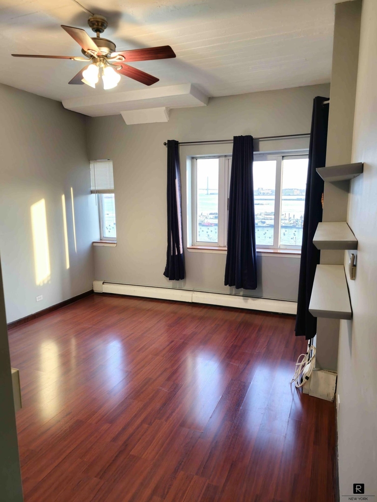 80 Bay Street - Photo 15