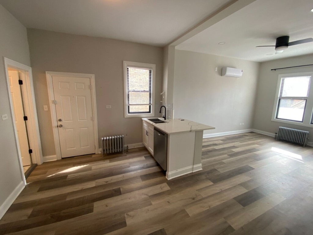 2658 W Huron St - Photo 4