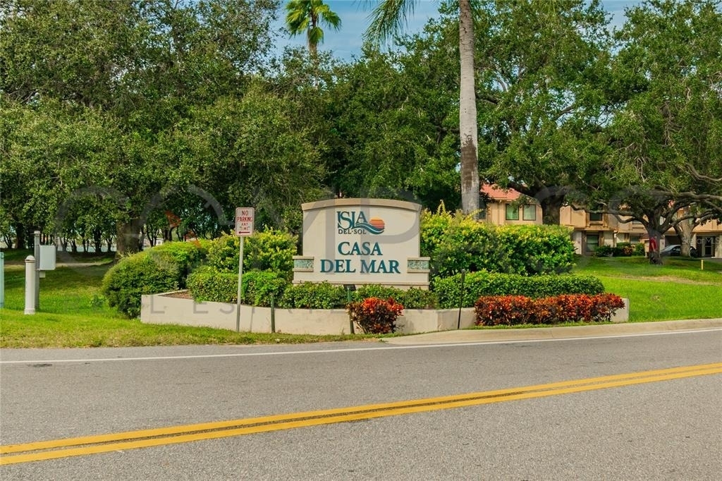 6177 Sun Boulevard - Photo 13
