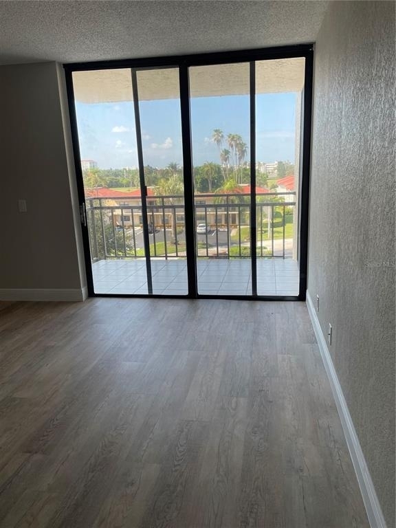 6177 Sun Boulevard - Photo 4