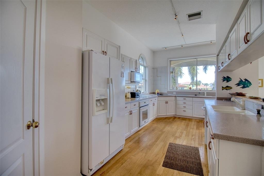 131 Sands Point Drive - Photo 7