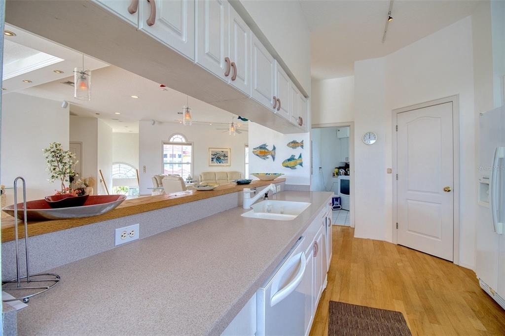 131 Sands Point Drive - Photo 9