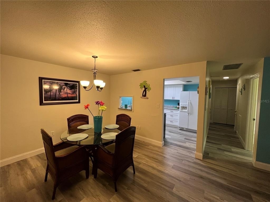 1406 N Saturn Avenue - Photo 6