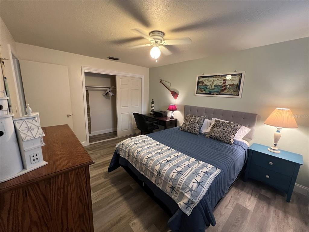 1406 N Saturn Avenue - Photo 17