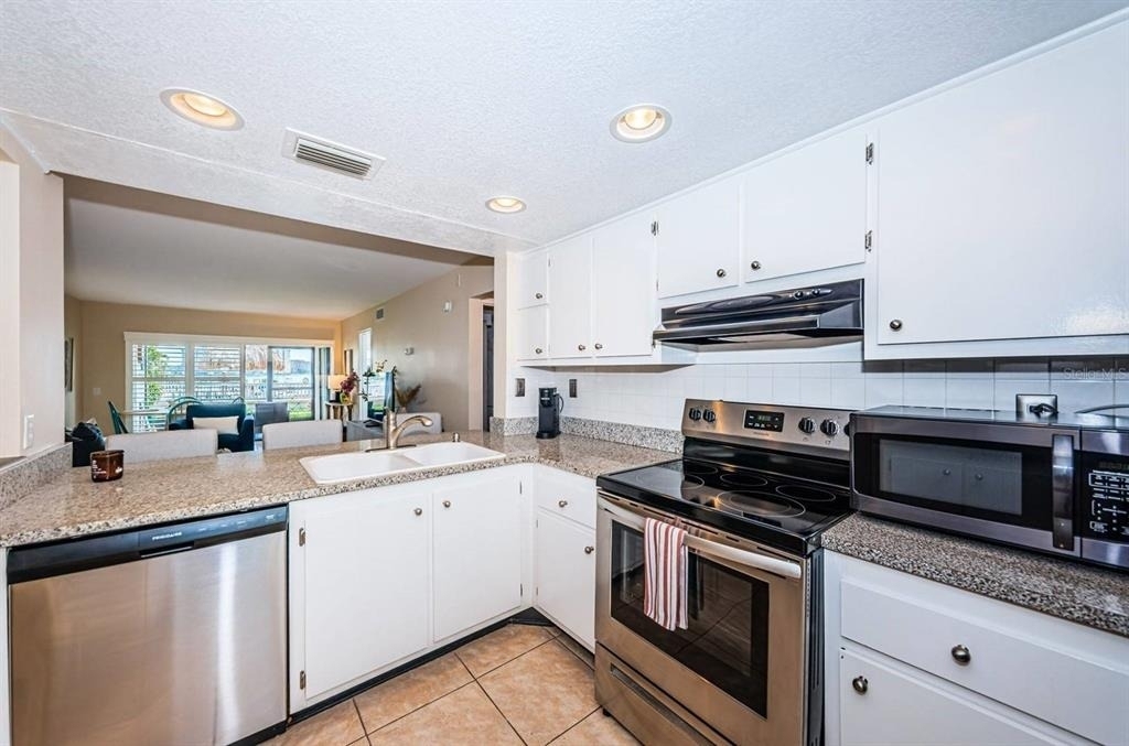 6268 Palma Del Mar Boulevard S - Photo 8