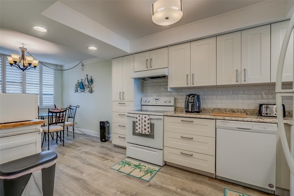 17900 Gulf Boulevard - Photo 9