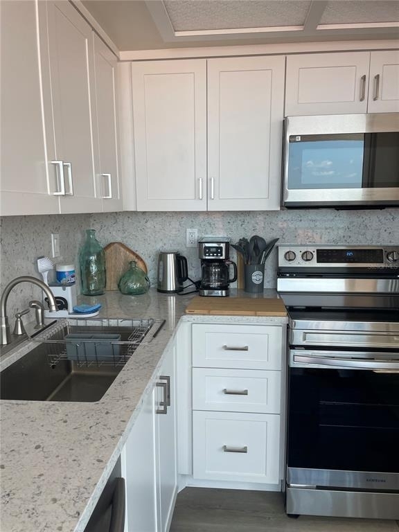 6211 Sun Boulevard - Photo 5