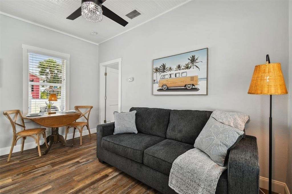 602 1/2 Skinner Boulevard - Photo 13