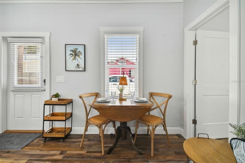 602 1/2 Skinner Boulevard - Photo 8