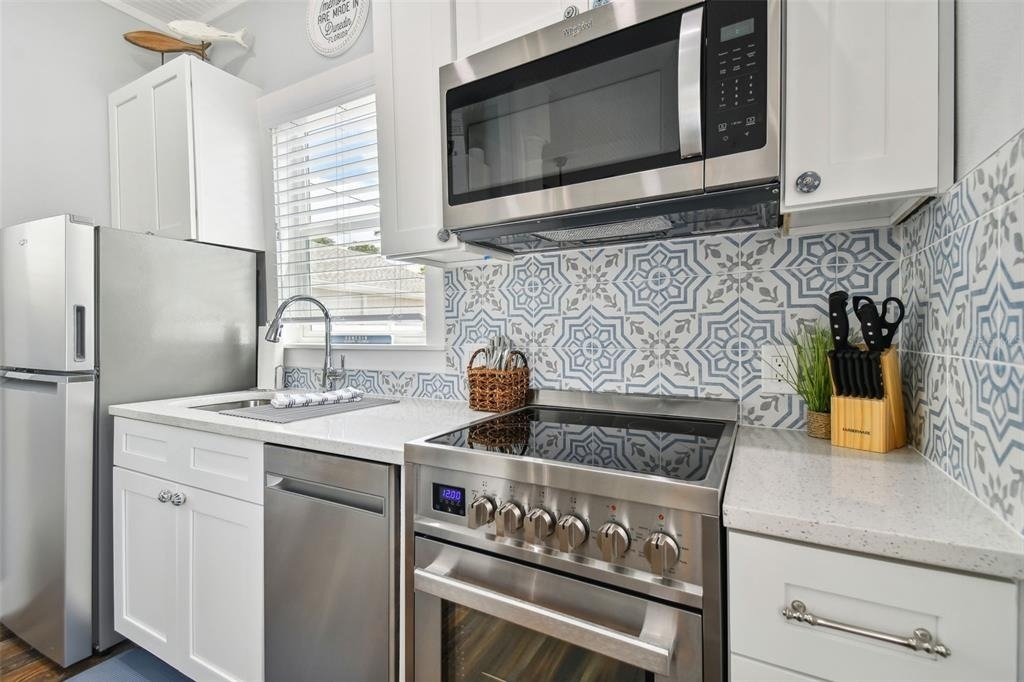 602 1/2 Skinner Boulevard - Photo 6
