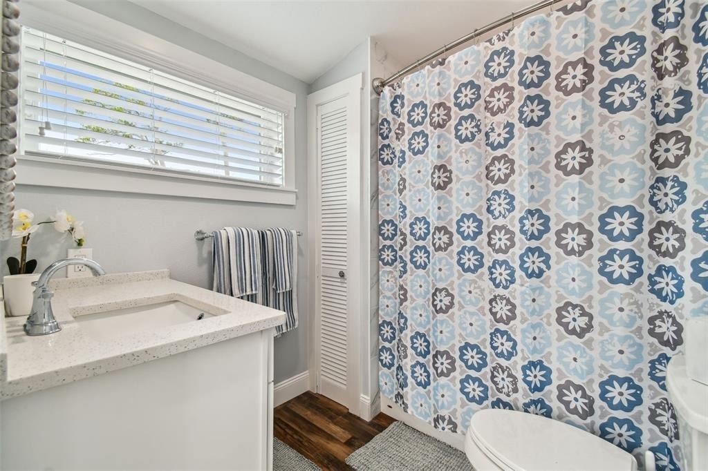 602 1/2 Skinner Boulevard - Photo 17