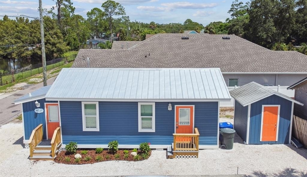 602 1/2 Skinner Boulevard - Photo 1