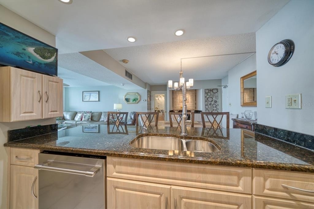450 S Gulfview Boulevard - Photo 9