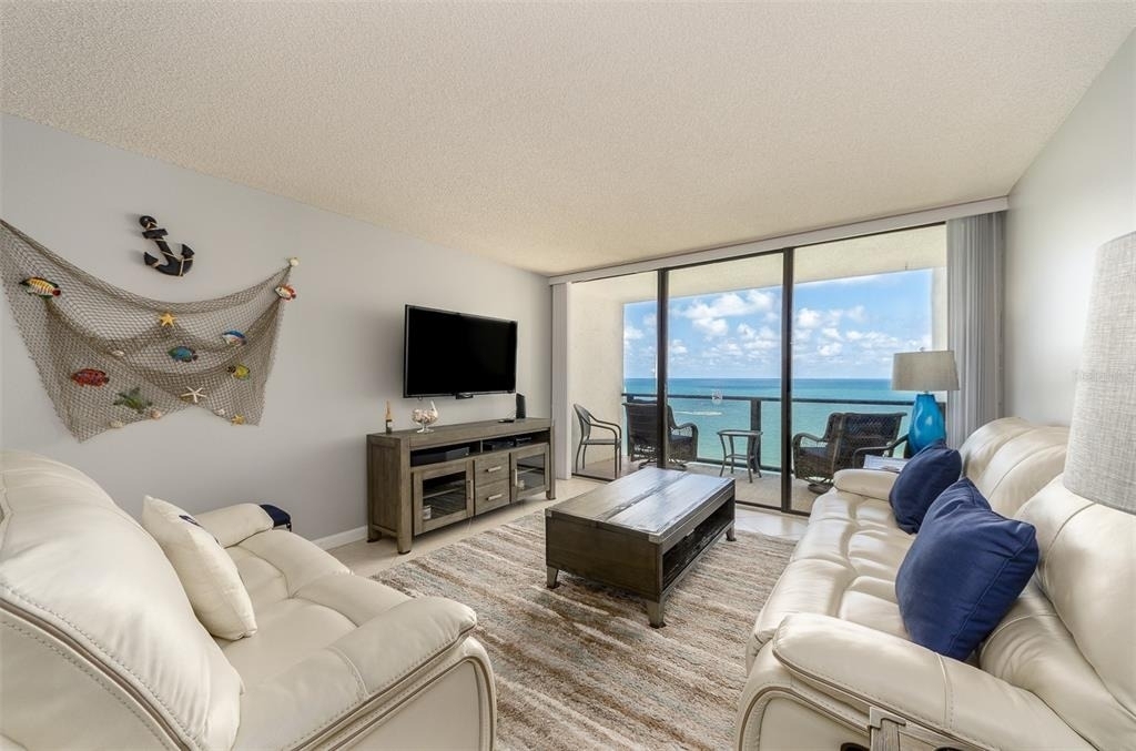 450 S Gulfview Boulevard - Photo 3
