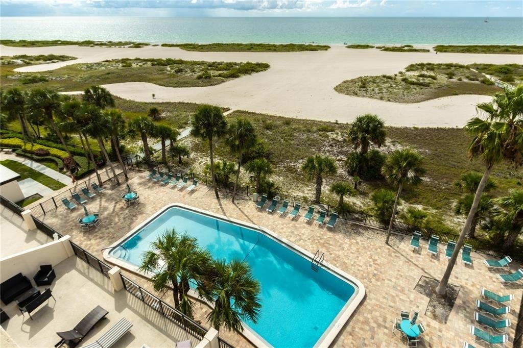 1270 Gulf Boulevard - Photo 2