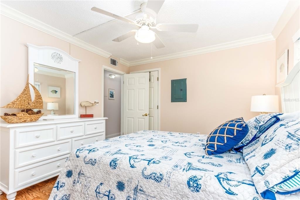 1270 Gulf Boulevard - Photo 17