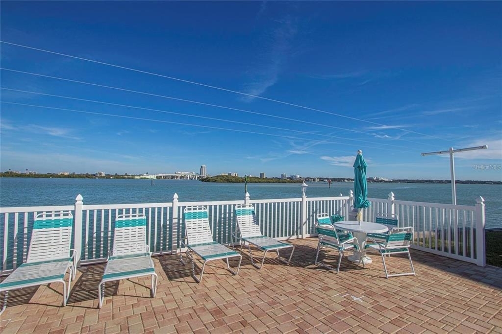 868 Bayway Boulevard - Photo 6