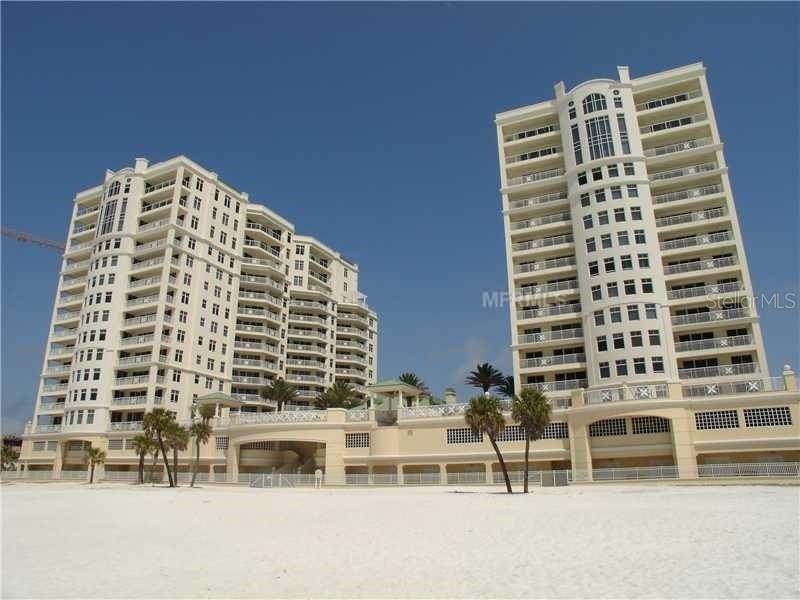 10 Papaya Street - Photo 0