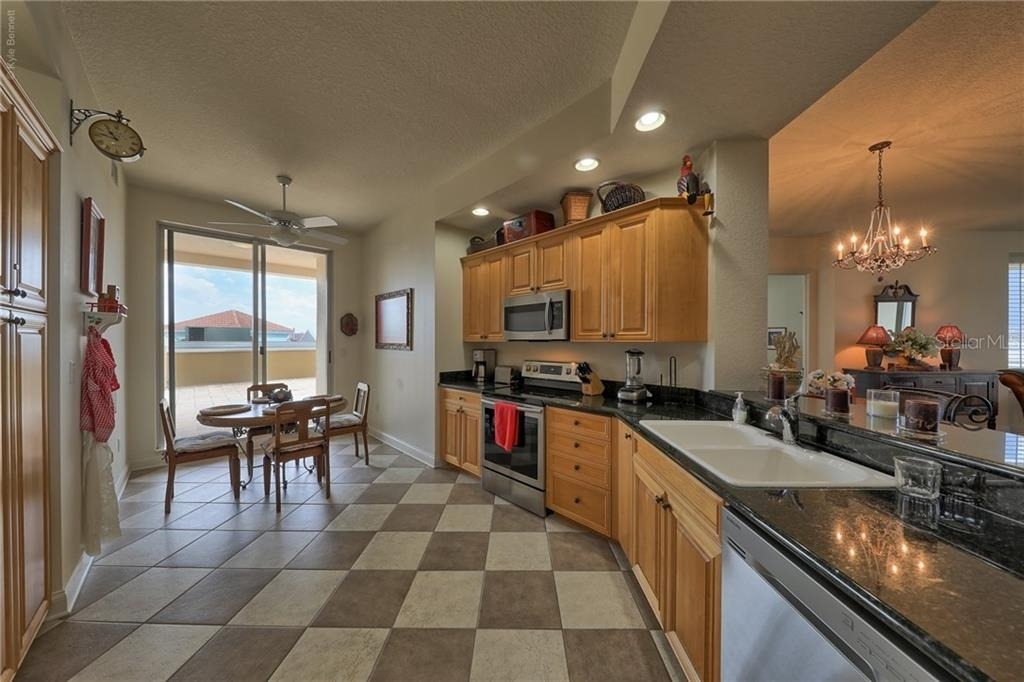 10 Papaya Street - Photo 8
