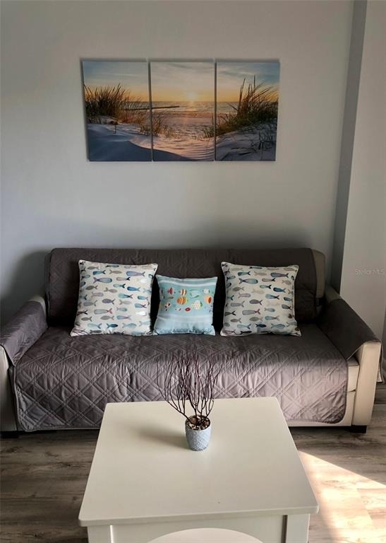 880 Mandalay Avenue - Photo 11