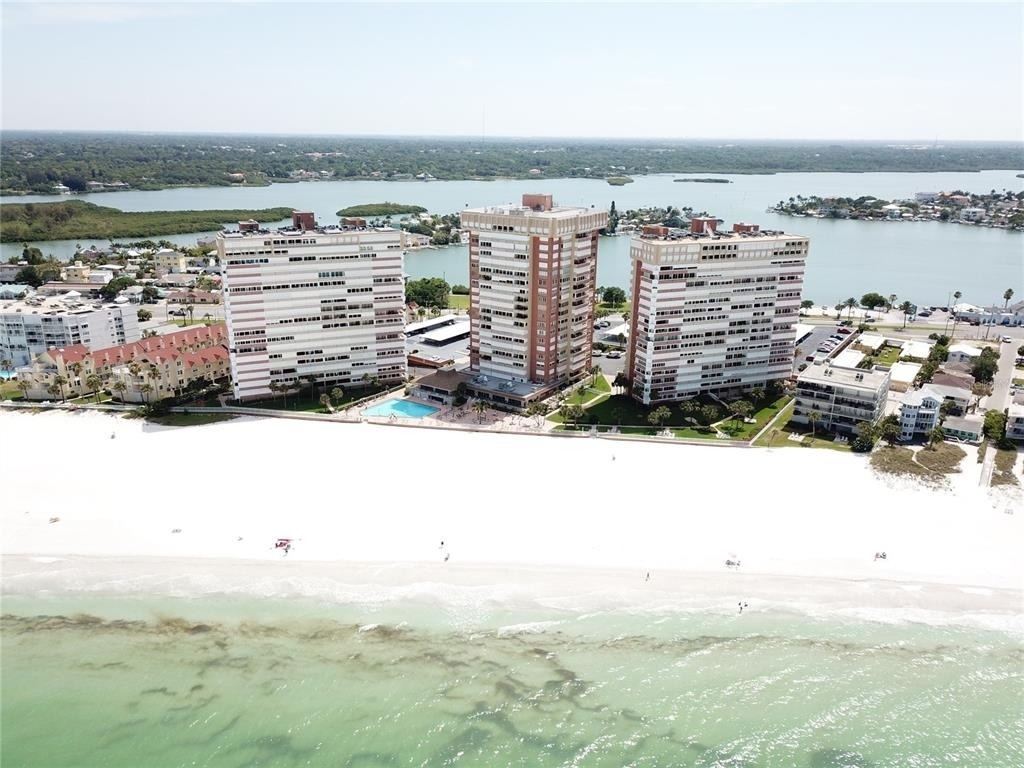 17940 Gulf Boulevard - Photo 2