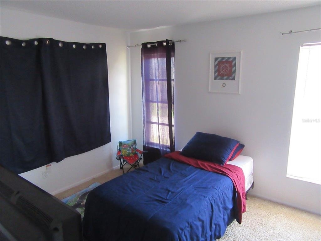 463 76th Avenue N - Photo 13