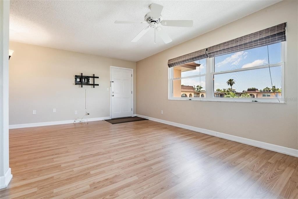 2525 West Bay Drive - Photo 5