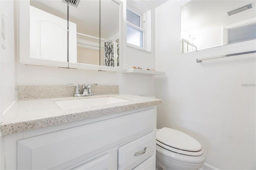 2525 West Bay Drive - Photo 11