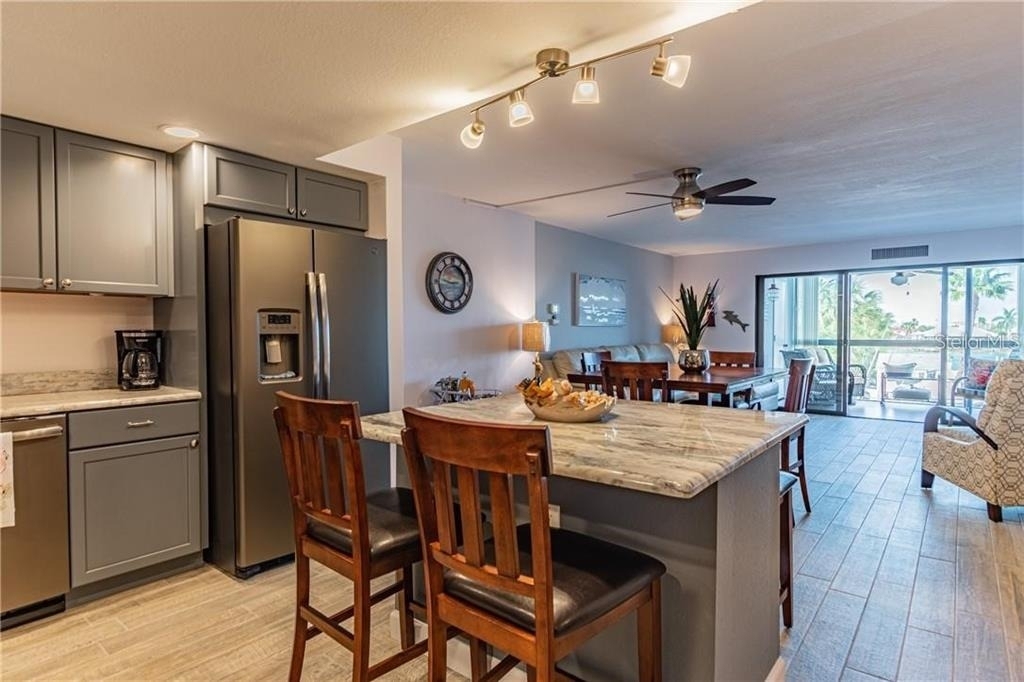 800 S Gulfview Boulevard - Photo 3