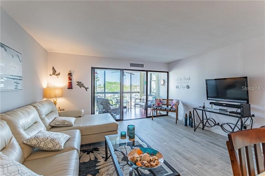800 S Gulfview Boulevard - Photo 8