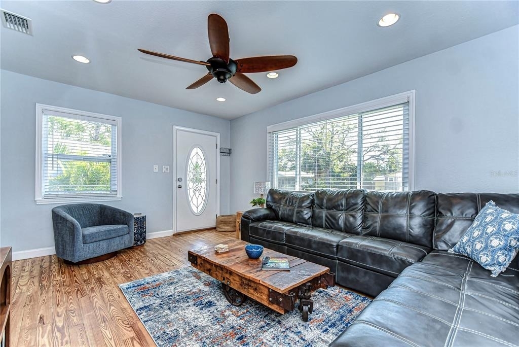 1922 55th Street S - Photo 4